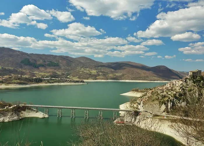 Casa Panorama Vista Lago Turano